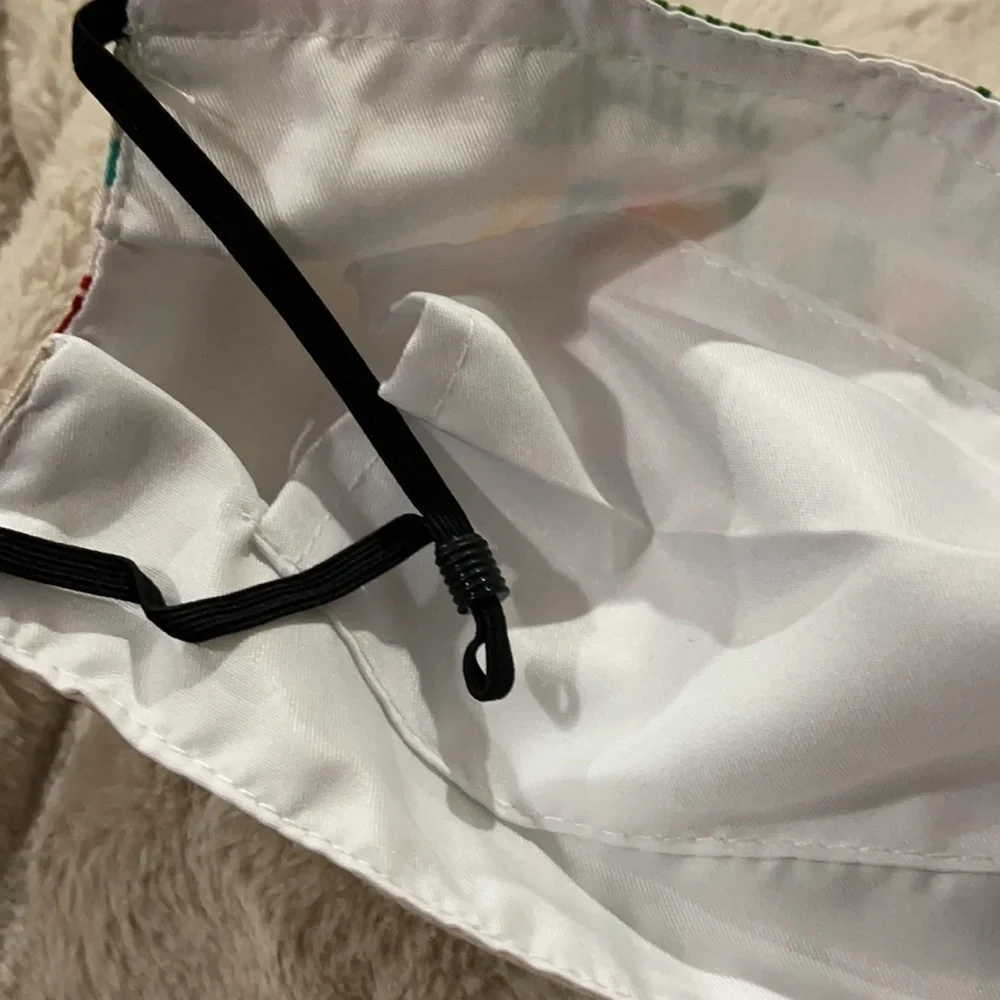 New Elf saying face mask